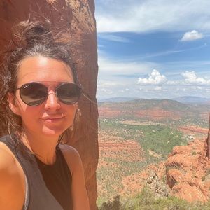 Meet your Posher, Nicole